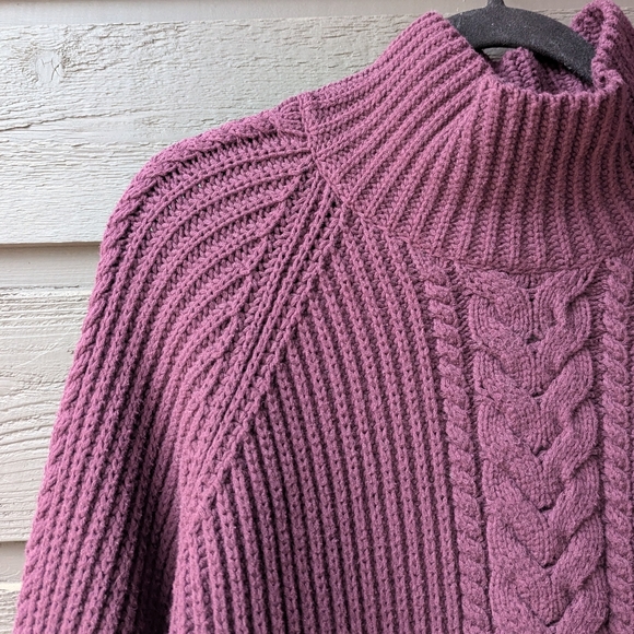 NWT Bring the Cozy Turtleneck Sweater Burgundy Cable Knit Size 12 - Picture 3 of 10